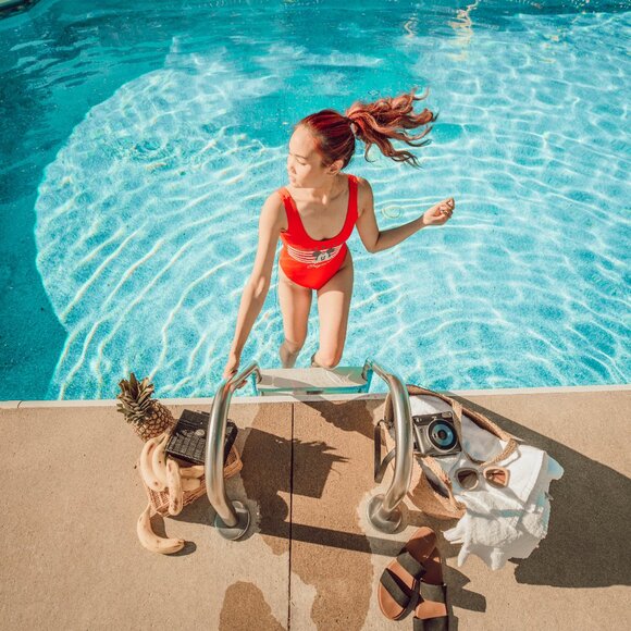 One piece red Minnie Mouse Swimsuit - Picture 2 of 7
